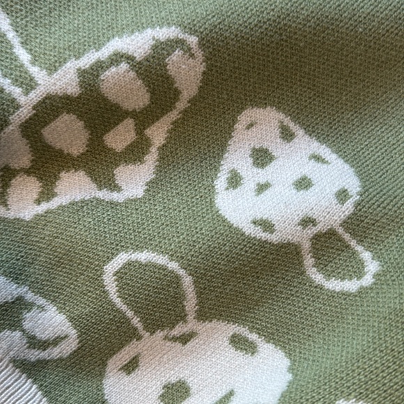 SHEIN Mushroom V-Neck Sleeveless Crop Knit Sweater Vest Size M Green - Picture 9 of 9